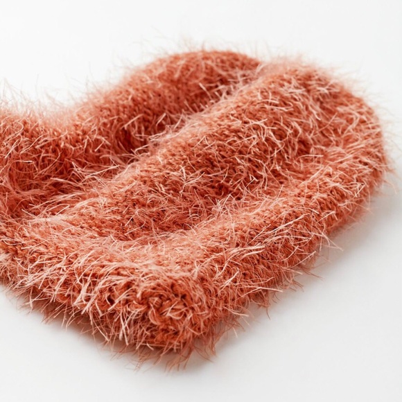 Urban Outfitters Eyelash Knit Beanie Orange Soft Touch Fuzzy Hat OS NEW - Picture 2 of 5